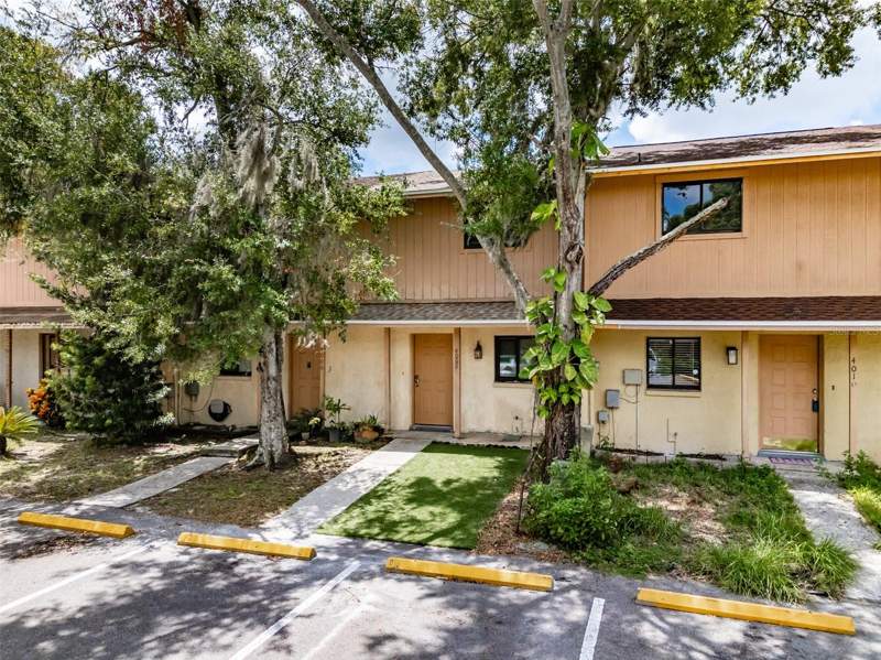 2 bedroom Townhouse at 4008 Oak Limb, Kirby Creek, Tampa — photo 3
