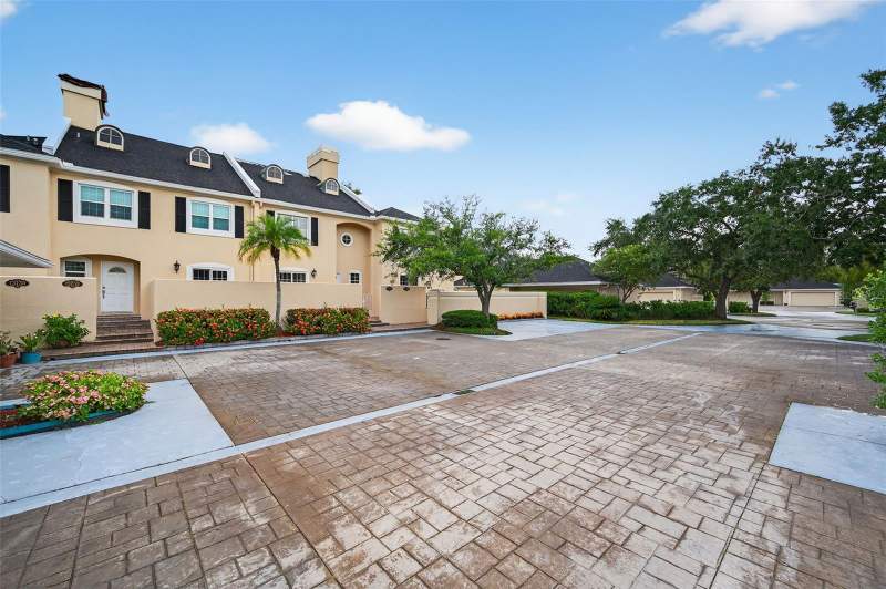 13734 MARSEILLES COURT home for sale in Lakepointe Villas Homes for Sale: Median $470K