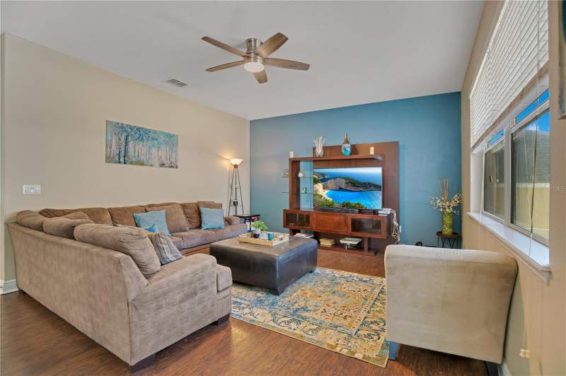 4 bedroom Single Family Residence at 2053 Nobscot Place, Emerson Park A B C D E K L M N, Apopka — photo 4