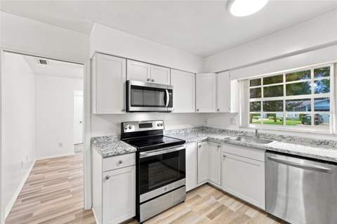 1015 Bonita Drive, Altamonte Springs FL - photo 7 of 39