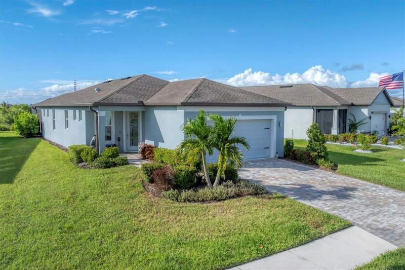 2 bedroom Single Family Residence at 10661 SPRING TIDE WAY, DEL WEBB AT BAYVIEW PH II SUBPH A & B, PARRISH — photo 1