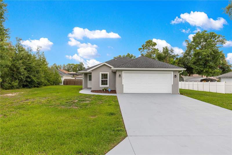 3 bedroom Single Family Residence at 8774 SE 162nd Street, Orange Blossom Hills Un 04, Summerfield — photo 2