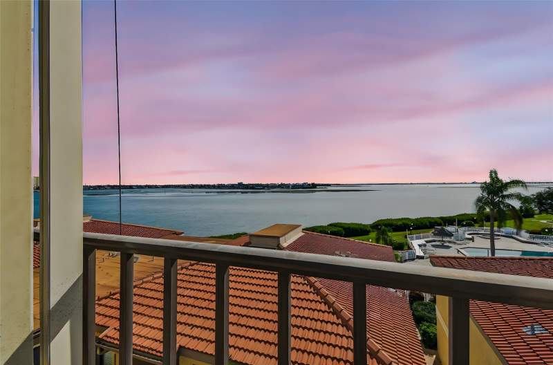 2 bedroom Condominium at 6104 Palma Del Mar Boulevard #402, Palma Del Mar I, St Petersburg — photo 3