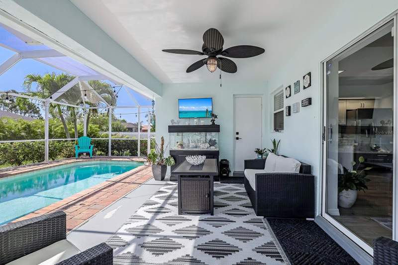 4 bedroom Single Family Residence at 28 SW 21st Avenue, Cape Coral, Cape Coral — photo 3