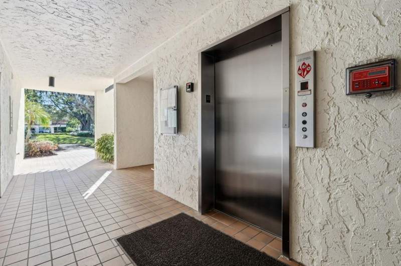 1 bedroom Condominium at 2055 Gulf Of Mexico Drive #G2-213, Seaplace I, Longboat Key — photo 2