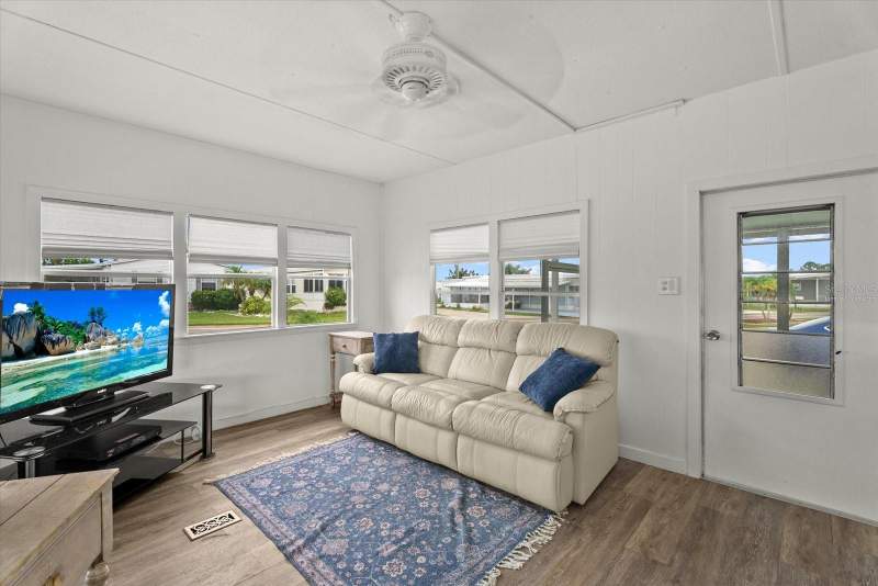 2 bedroom Mobile Home at 225 Blackburn Boulevard, Harbor Cove, North Port — photo 4