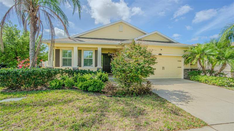 10627 SCENIC HOLLOW DRIVE home for sale in Riverview Meadows