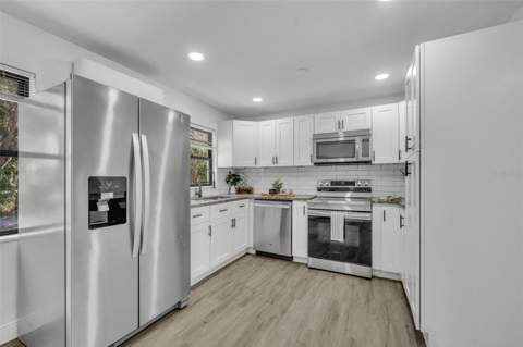 1307 Shepherd Avenue, Sanford FL - photo 11 of 23