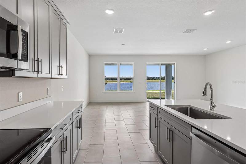 3 bedroom Single Family Residence at 5030 Salado Drive, Lakeside At Satilla, St Cloud — photo 5