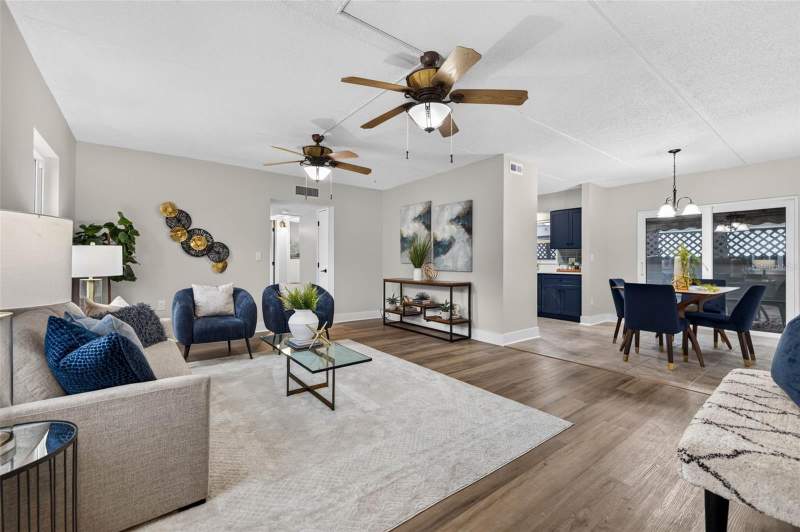 2 bedroom Condominium at 1190 Rue Des Chateaux #1A, Les Chateaux Condo, St Petersburg — photo 2