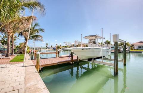 551 Crystal Drive, Madeira Beach FL - photo 7 of 46