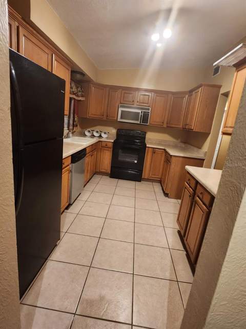 8320 Dot Lane, Orlando FL - photo 7 of 15