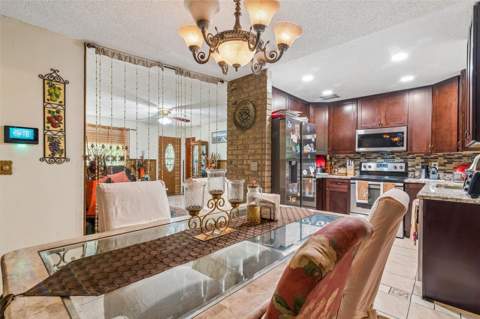 5851 Hutton Drive, Orlando FL - photo 9 of 21