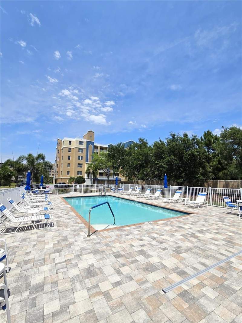 3 bedroom Condominium at 960 Starkey Road #9206, Golf Lake Condo Ix At East Bay, Largo — photo 4