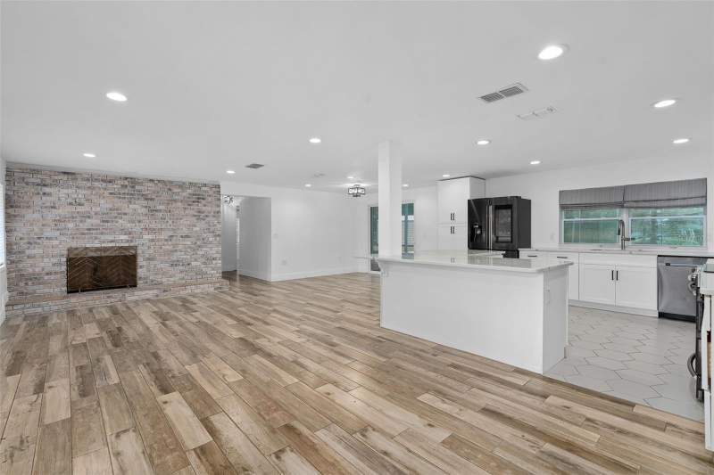 6 bedroom Single Family Residence at 1130 W Lake Brantley Road, Little Washington Estates, Altamonte Springs — photo 3