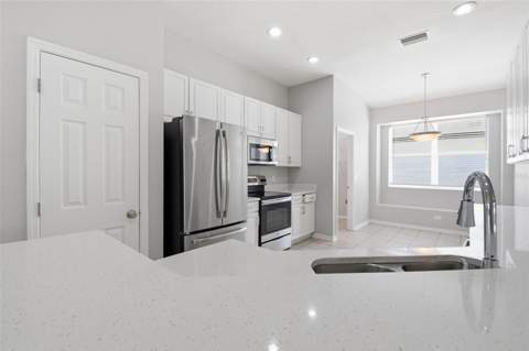 427 Fern Gulley Drive, Seffner FL - photo 13 of 51
