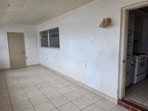 5850 21st Street #15, St Petersburg FL - photo 13 of 22