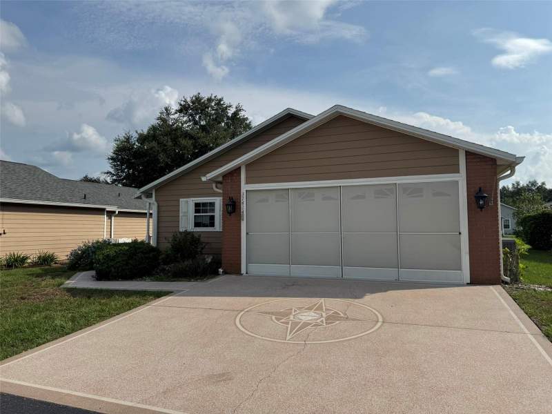 37414 CASTLEBERRY DRIVE home for sale in Wedgewood Manor