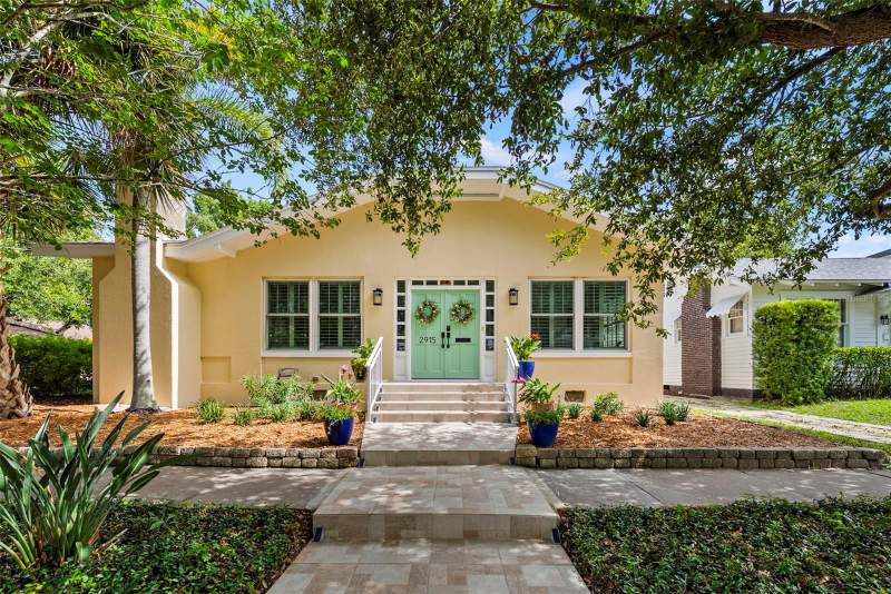 2915 W ANGELES STREET home for sale in Palma Ceia Park
