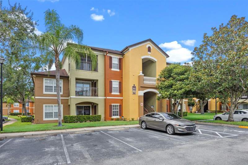 Crest Waterford Lakes