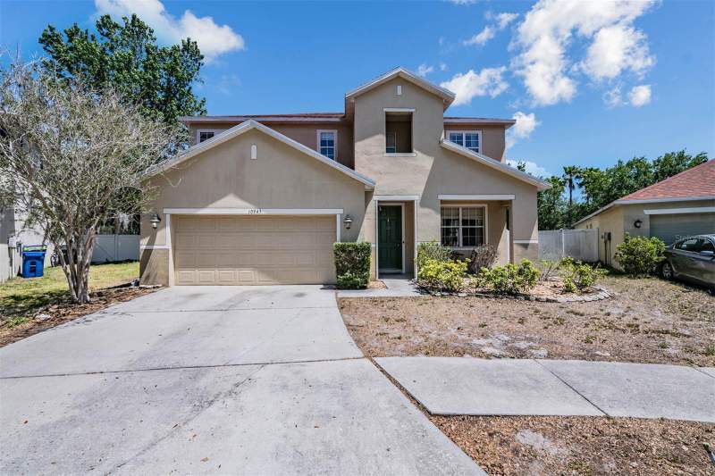 4 bedroom Single Family Residence at 10945 Subtle Trail Drive, South Fork Unit 3, Riverview — photo 3