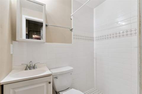 6204 Oakcrest Circle, Orlando FL - photo 15 of 24