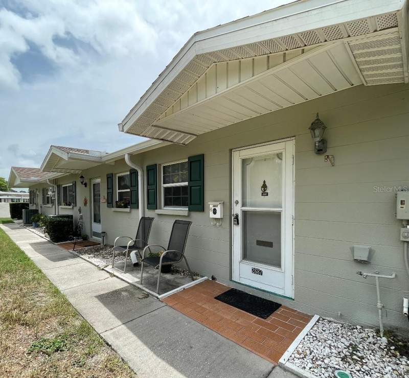 2 bedroom Condominium at 2687 Golf Course Drive #219, Rolling Green Glf Village II, Sarasota — photo 1