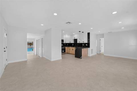 4711 W Lawn Avenue, Tampa FL - photo 14 of 75