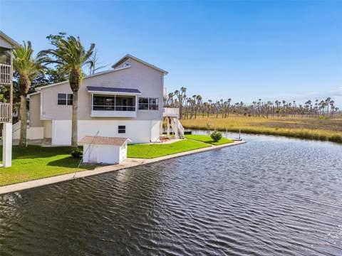5247 Tropical Point, Weeki Wachee FL - photo 6 of 94