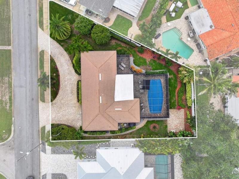 3 bedroom Single Family Residence at 802 Osceola Road, Belleair Estates, Belleair — photo 4
