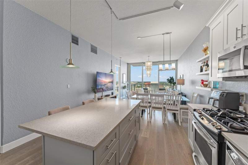 2 bedroom Condominium at 150 E Robinson Street #2008, Vue At Lake Eola, Orlando — photo 5
