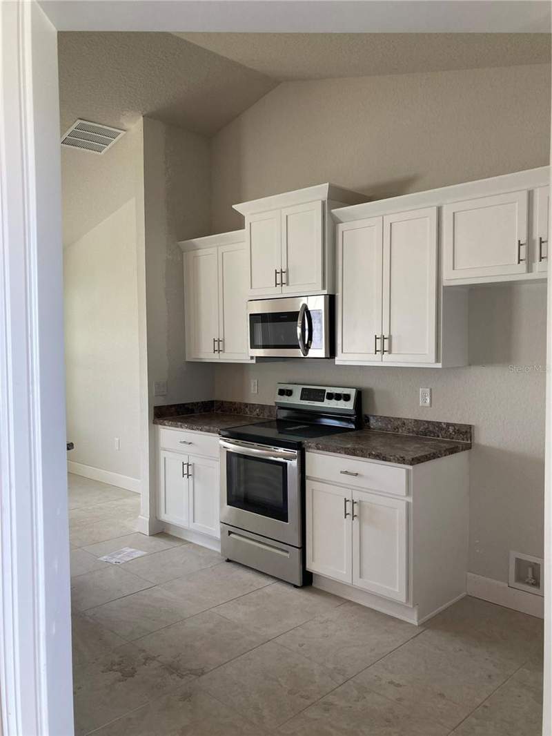 4 bedroom Single Family Residence at 8 Dogwood Place, Silver Spgs Shores Un #18, Ocala — photo 4