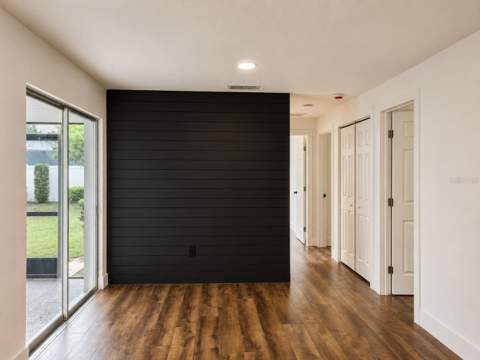810 Allamanda Drive, Largo FL - photo 10 of 36