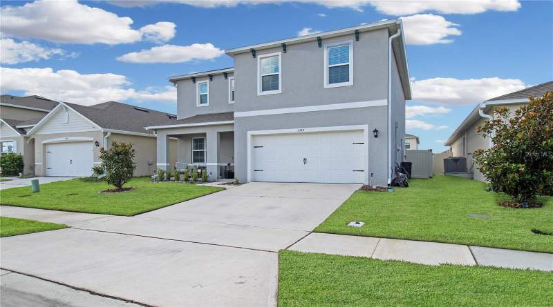 4 bedroom Single Family Residence at 3165 Eastgrove Terrace, Eastgrove, Sanford — photo 2