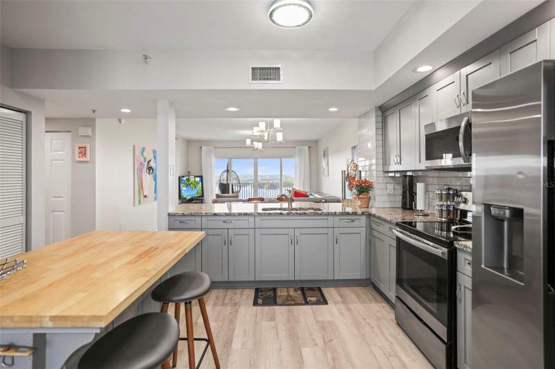 2 bedroom Condominium at 6495 Shoreline Drive #8502, Shores Of Long Bayou Condo, St Petersburg — photo 3