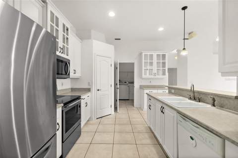 8 Eastgate Lane, Palm Coast FL - photo 23 of 49
