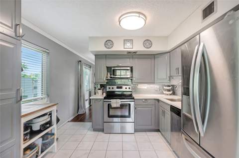 2461 Rhodesian Drive #73, Clearwater FL - photo 11 of 36