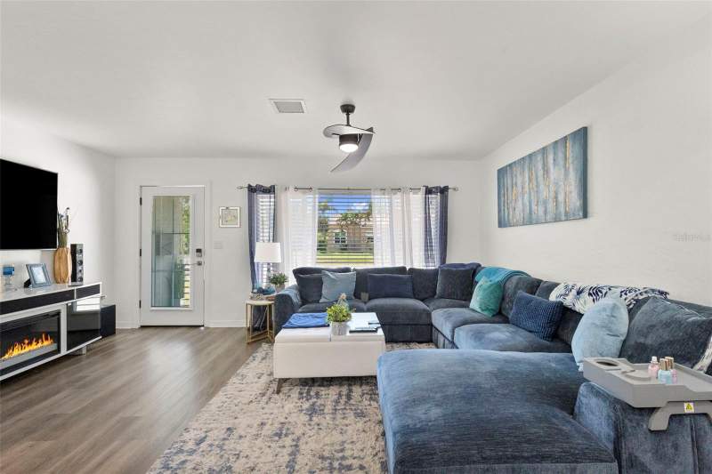 4 bedroom Single Family Residence at 4832 5th Street, Bayou Bonita Sec C Rep, St Petersburg — photo 4