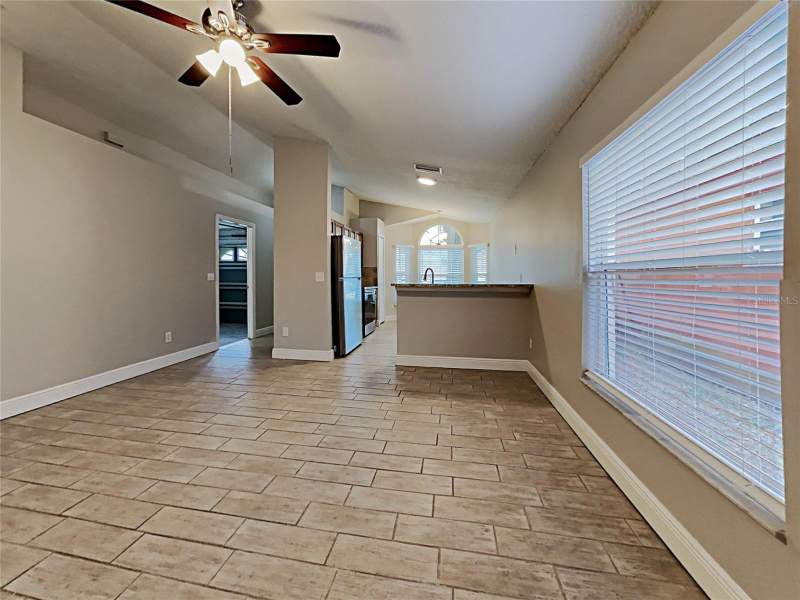 3 bedroom Single Family Residence at 1604 Chatham Circle, Chelsea Parc, Apopka — photo 2
