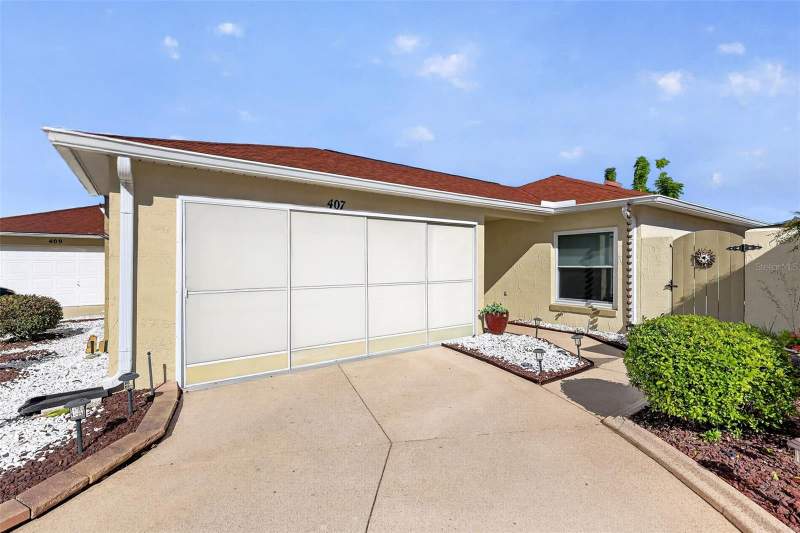 2 bedroom Villa at 407 Carmel Avenue, The Villages, The Villages — photo 2