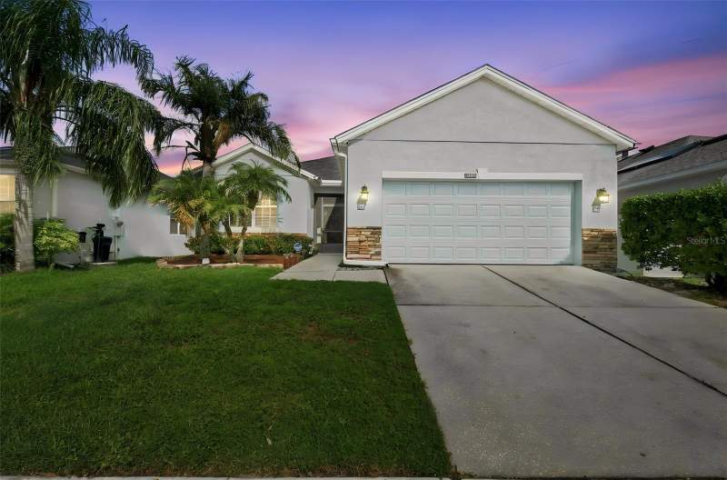 14310 QUEENSIDE STREET home for sale in Wyndham Lakes Estates