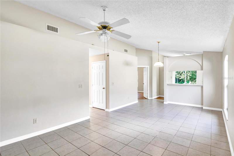 3 bedroom Single Family Residence at 8832 Valencia Oaks Court, Valencia Woods First Add, Orlando — photo 3