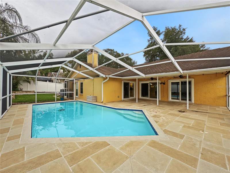 3 bedroom Single Family Residence at 2510 Brimhollow Drive, Buckhorn Second Add Unit, Valrico — photo 2