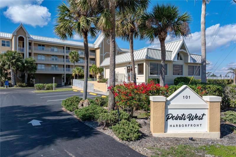 3 bedroom Condominium at 101 N Marion Court #221, Points West Ph 02 Bldg 02, Punta Gorda — photo 2