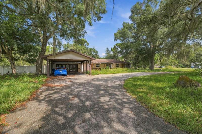 4 bedroom Single Family Residence at 15499 Oakcrest Circle, Oakwood Acres, Brooksville — photo 2