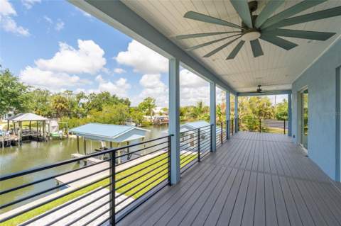 8717 Driftwood Drive, Tampa FL - photo 13 of 89