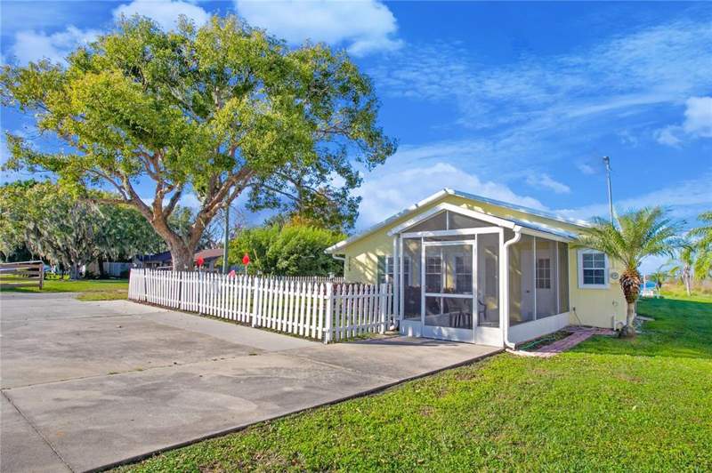 3 bedroom Single Family Residence at 3198 Tohopekaliga Drive, Kissimmee Park, Saint Cloud — photo 2