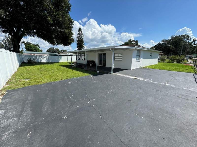4 bedroom Single Family Residence at 7102 Reindeer Road, Clair Mel City Unit 10, Tampa — photo 4