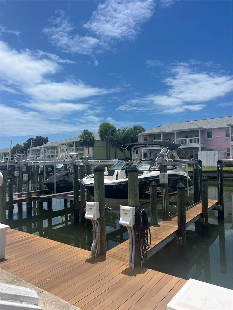  bedroom Dock-Rackominium at 00 COQUINA KEY DRIVE #107SS, WATERSIDE AT COQUINA KEY DOCK CONDO, ST PETERSBURG — photo 3