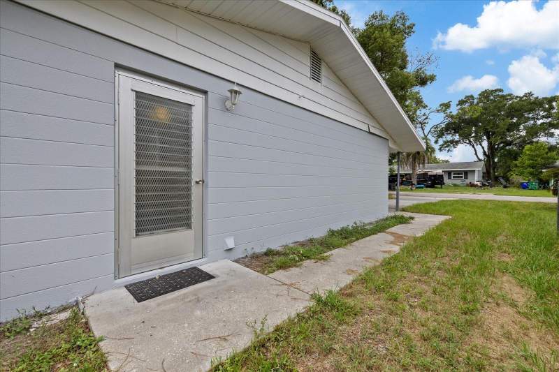 2 bedroom Single Family Residence at 5900 Avocado Street, Colony Heights, Zephyrhills — photo 4